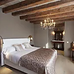 La Vella Farga 4* Lladurs
