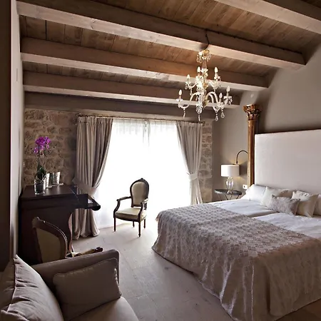 Hotel La Vella Farga Lladurs