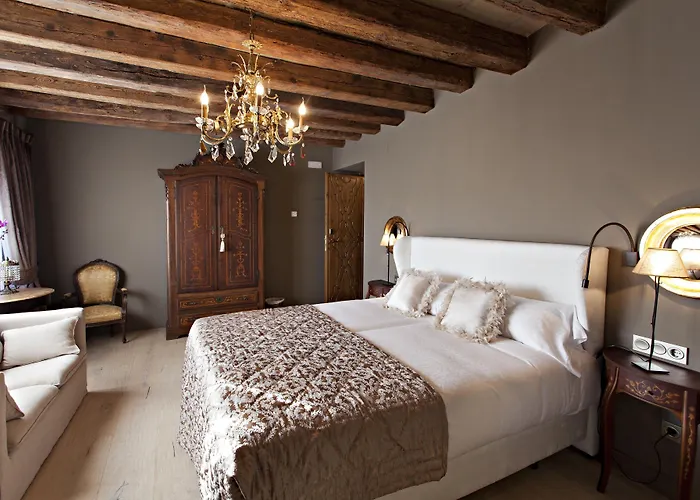 فندق La Vella Farga